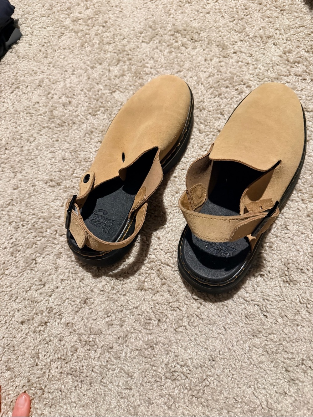 Dr. Martens Carlson - Tan Suede Clogs with Adjustable Strap - Picture 4 of 5
